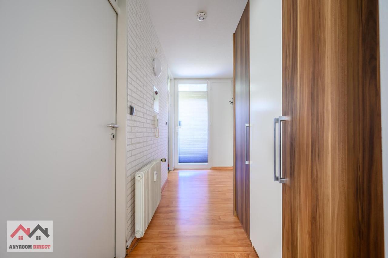 Anyroomdirect Private Apartments Near Hannover Exhibition Room Agency Buitenkant foto