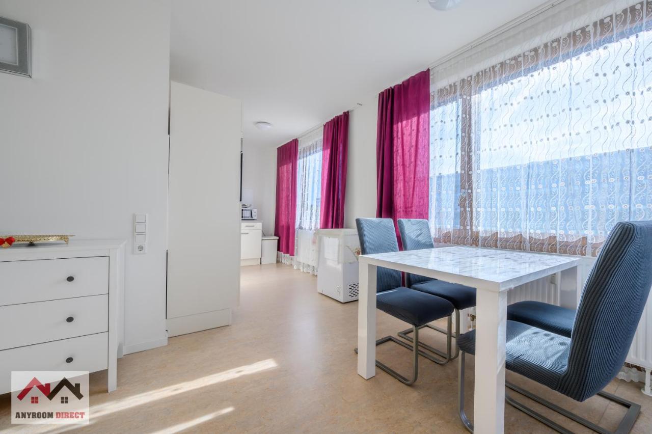 Anyroomdirect Private Apartments Near Hannover Exhibition Room Agency Buitenkant foto